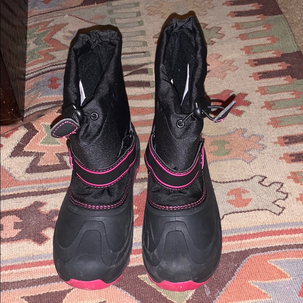 Girls snow boots